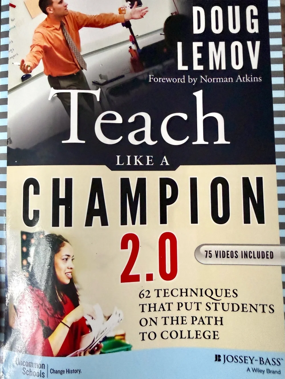 M.Ed: Teach Like a Champion 2.0 by Doug Lemov - Paperback (Beige/Black/Red)